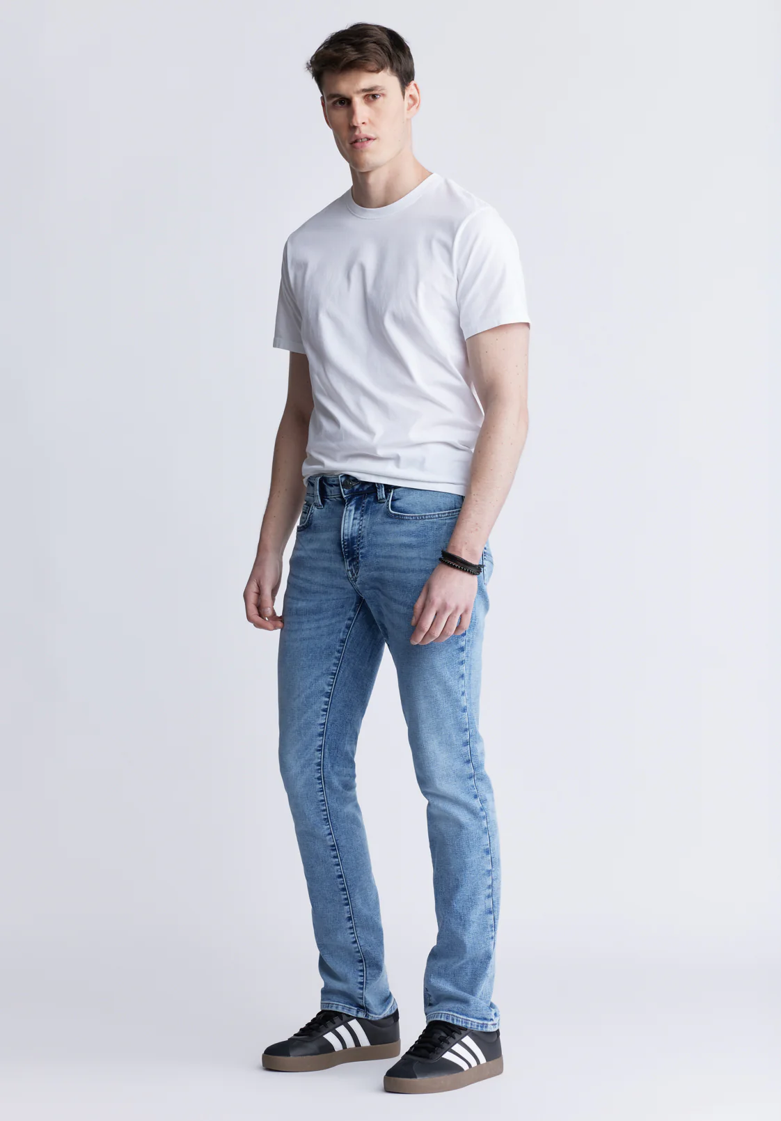 Ash Men's Slim Freedom Flex Jeans, Sanded Wash - BM22990