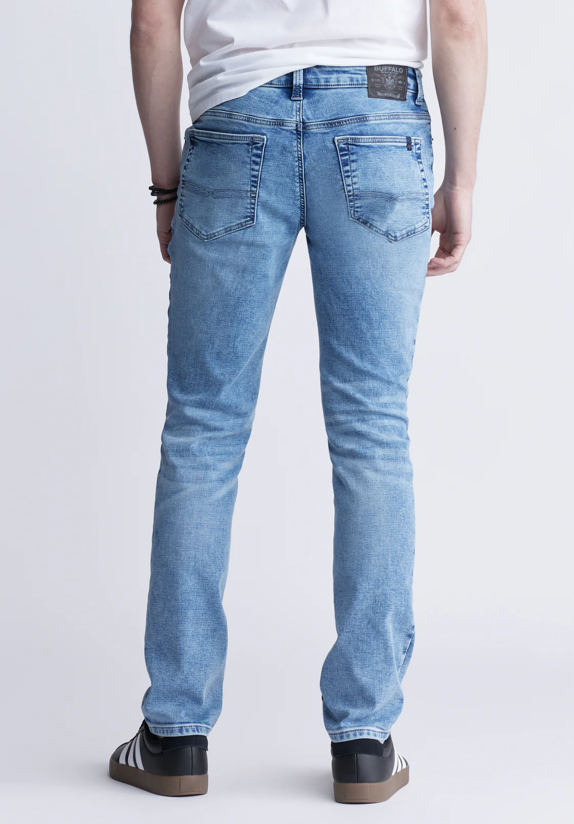 Ash Men's Slim Freedom Flex Jeans, Sanded Wash - BM22990 - Image 4