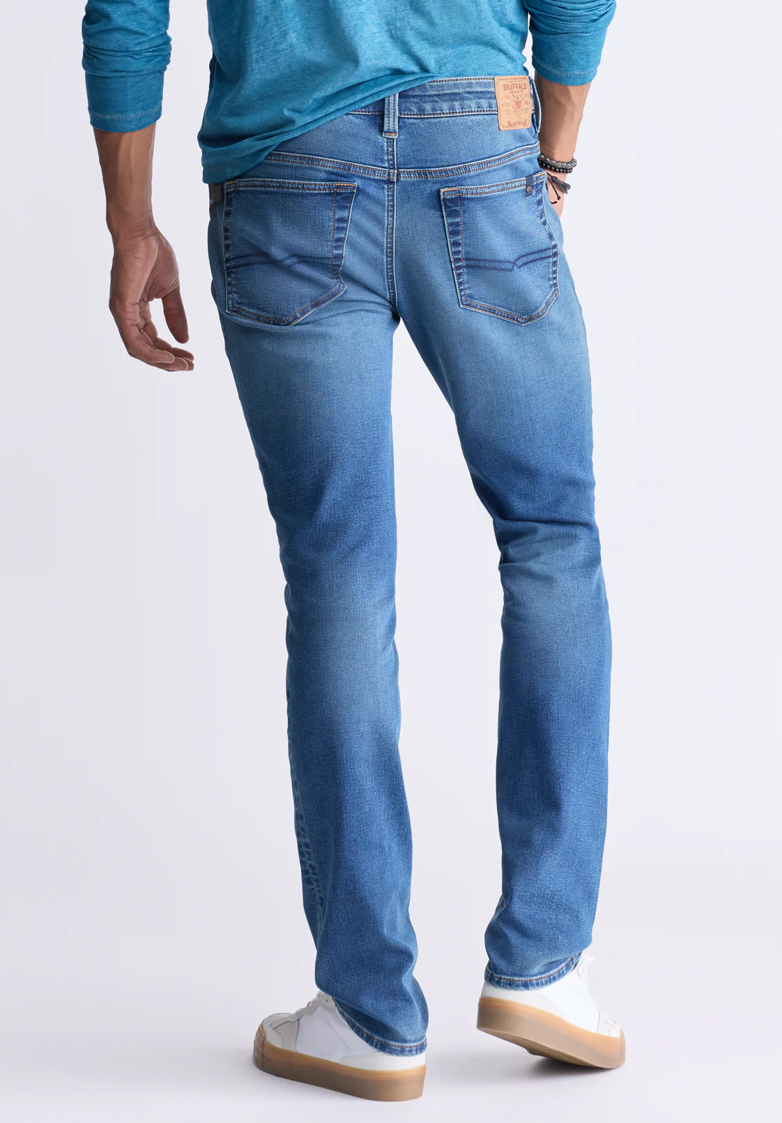 Ash Men's Slim Freedom Flex Jeans, Authentic Wash - BM26017 - Image 3