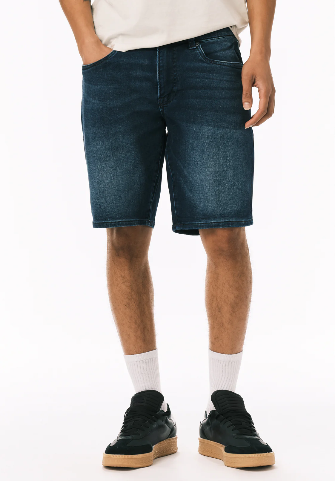 Dean Men’s Relaxed Straight Freedom Flex Short, Heavily Sanded - BM22949 - Image 2