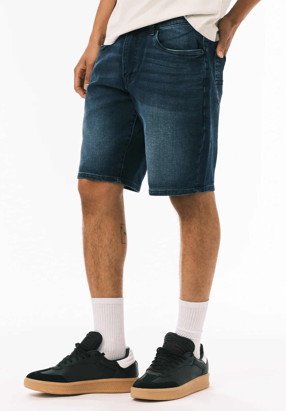 Dean Men’s Relaxed Straight Freedom Flex Short, Heavily Sanded - BM22949 - Image 3