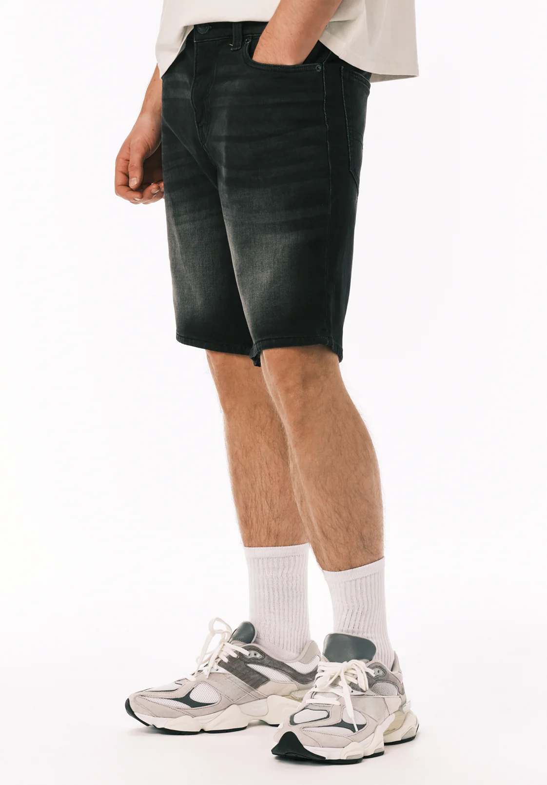 Dean Men’s Relaxed Straight Freedom Flex Short, Worked and Sanded - BM22965 - Image 3