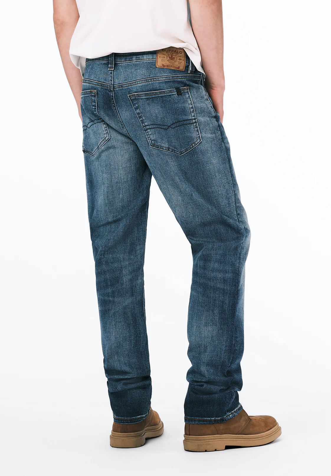 Driven Men's Relaxed Straight Jeans, Authentic and Sanded - BM22641 - Image 4