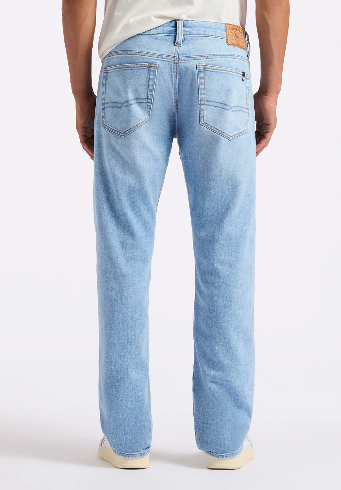 Driven Men's Relaxed Straight Jeans, Light Blue Wash - BM26082 - Image 4