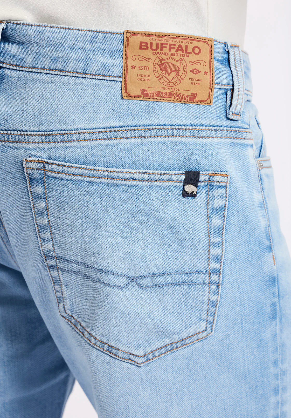 Driven Men's Relaxed Straight Jeans, Light Blue Wash - BM26082 - Image 5