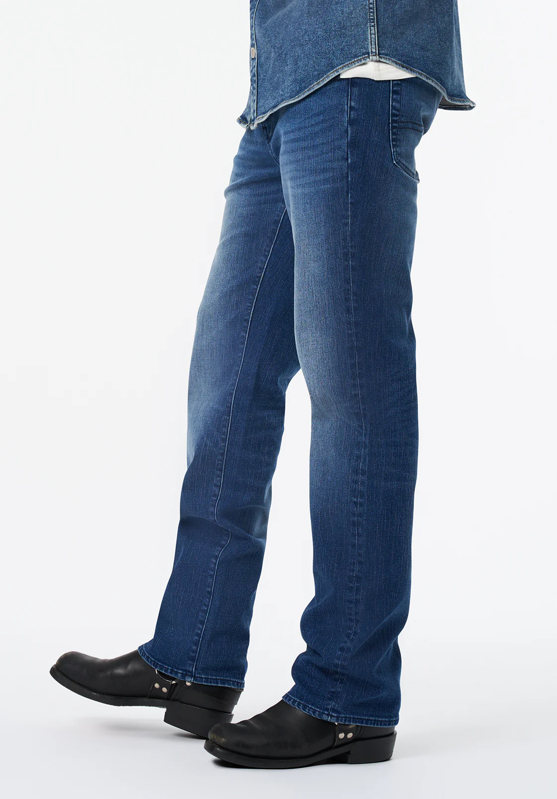 Driven Men's Relaxed Straight Jeans, Sandblasted And Whiskered - BM26108 - Image 3