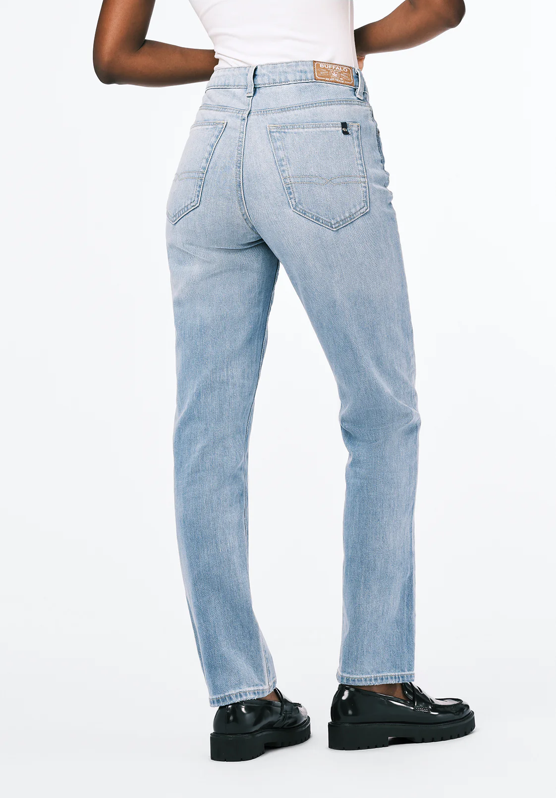 Jayden Women's High Rise Straight Jeans, Light and Soft - BL15837 - Image 4