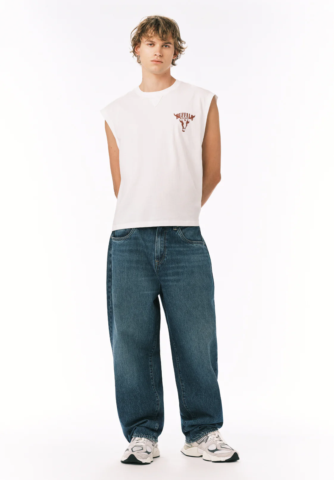 Kurt Men's Cropped Graphic Tank, White - BM24854