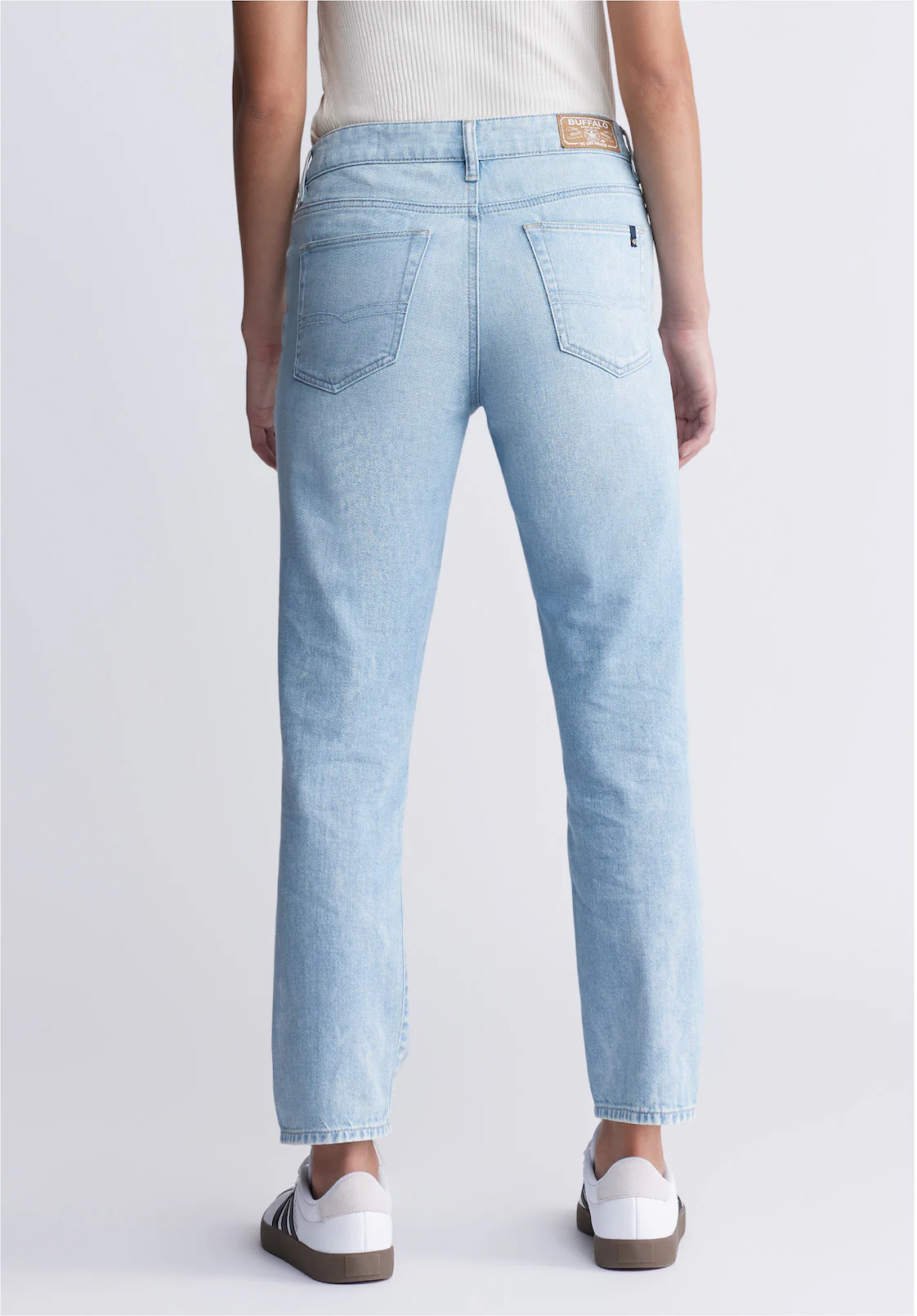 Madison Women's Relaxed Boyfriend Jeans, Distressed Vintage - BL15924 - Image 4
