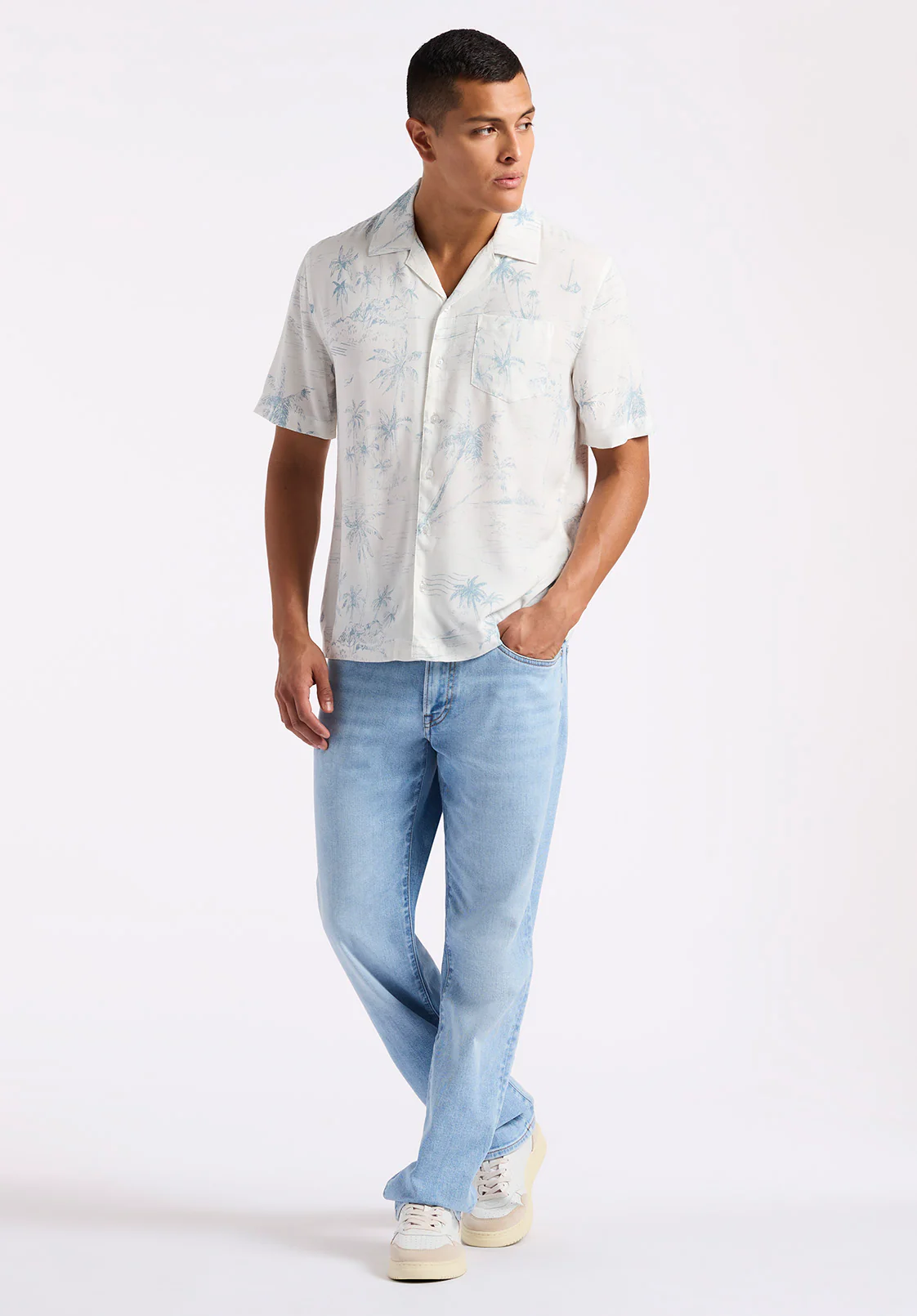 Sandro Men's Short Sleeve Printed Camp Shirt, Milk - BM24565