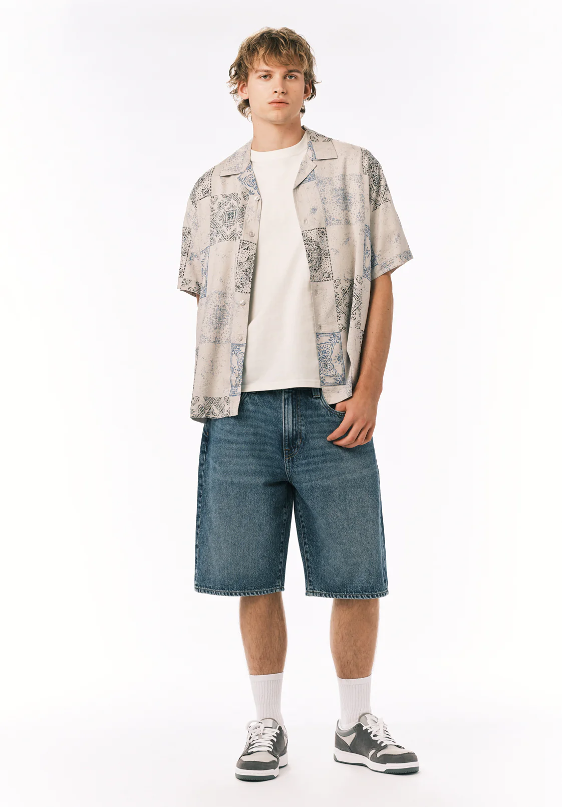 Sandro Men's Short Sleeve Printed Camp Shirt, Temple Grey - BM24790