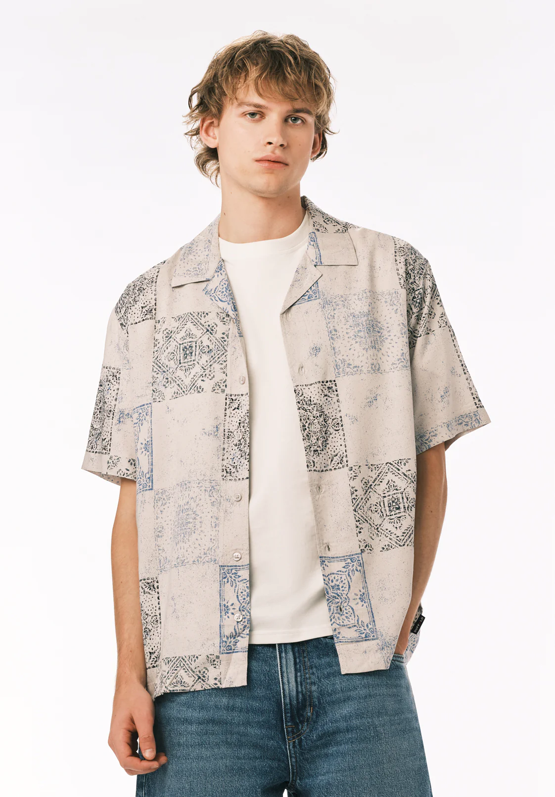 Sandro Men's Short Sleeve Printed Camp Shirt, Temple Grey - BM24790 - Image 2