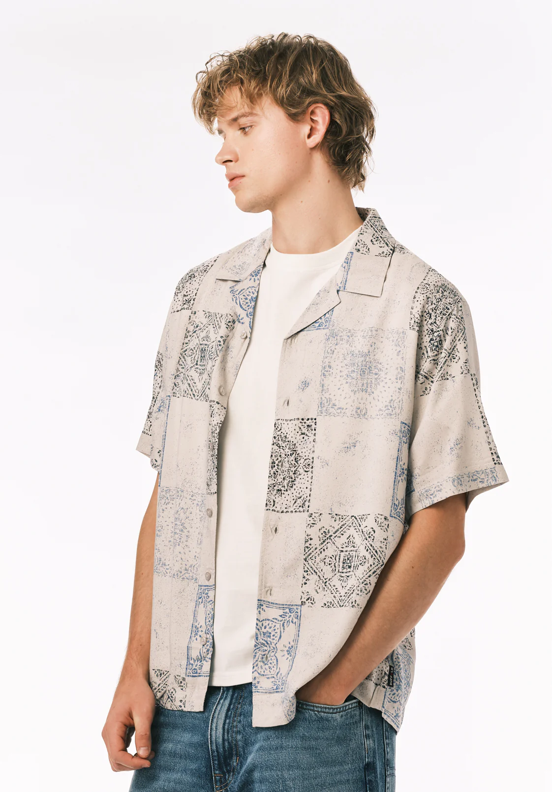Sandro Men's Short Sleeve Printed Camp Shirt, Temple Grey - BM24790 - Image 3