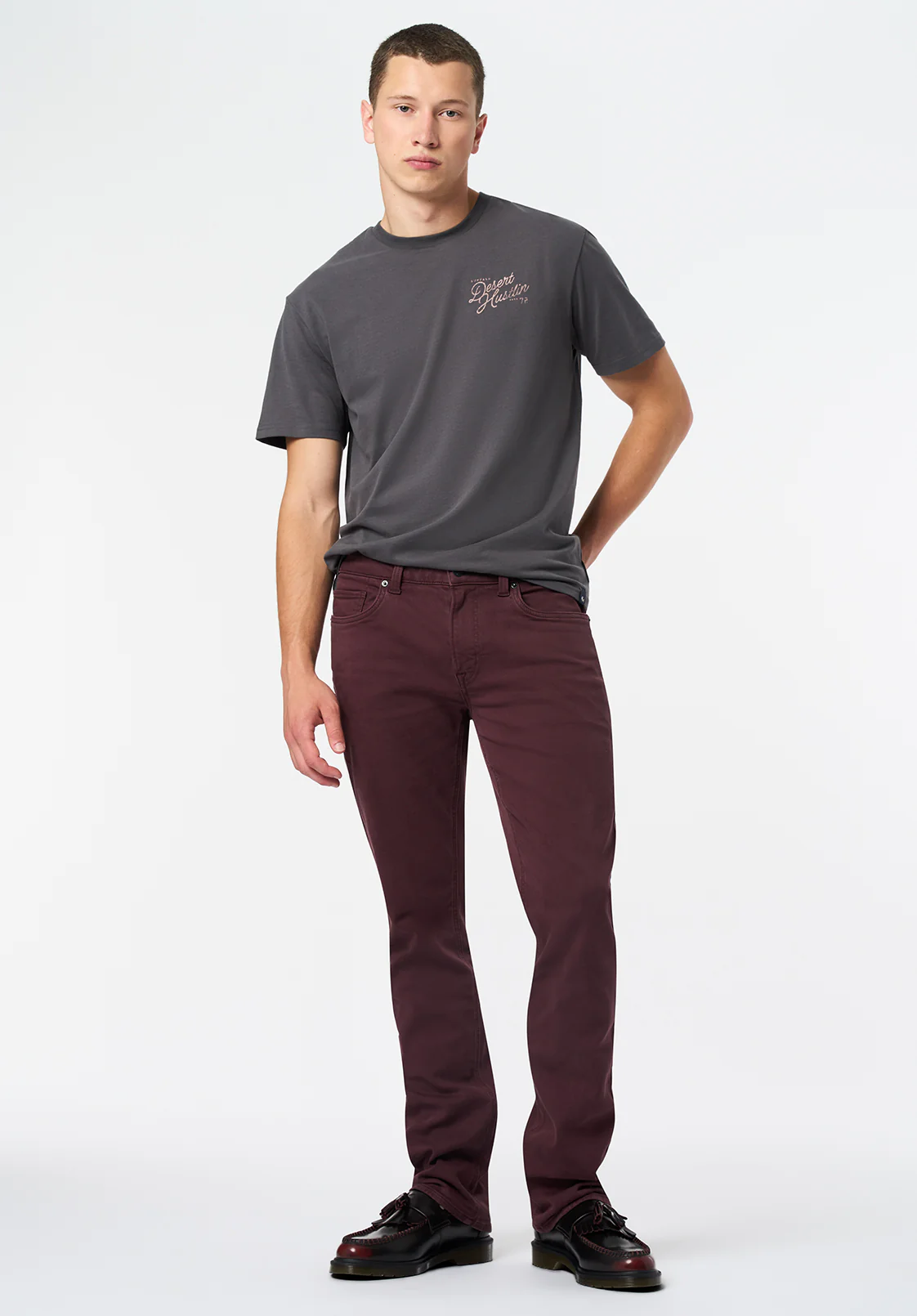 Tavian Men's Desert Hustlin Print Graphic Tee, Gray Pinstripe - BM24711