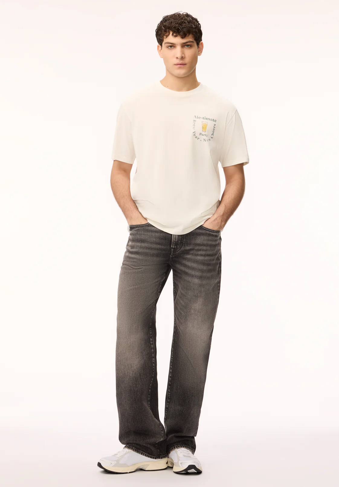 Tebrew Men's Graphic Tee, Milk - BM24818