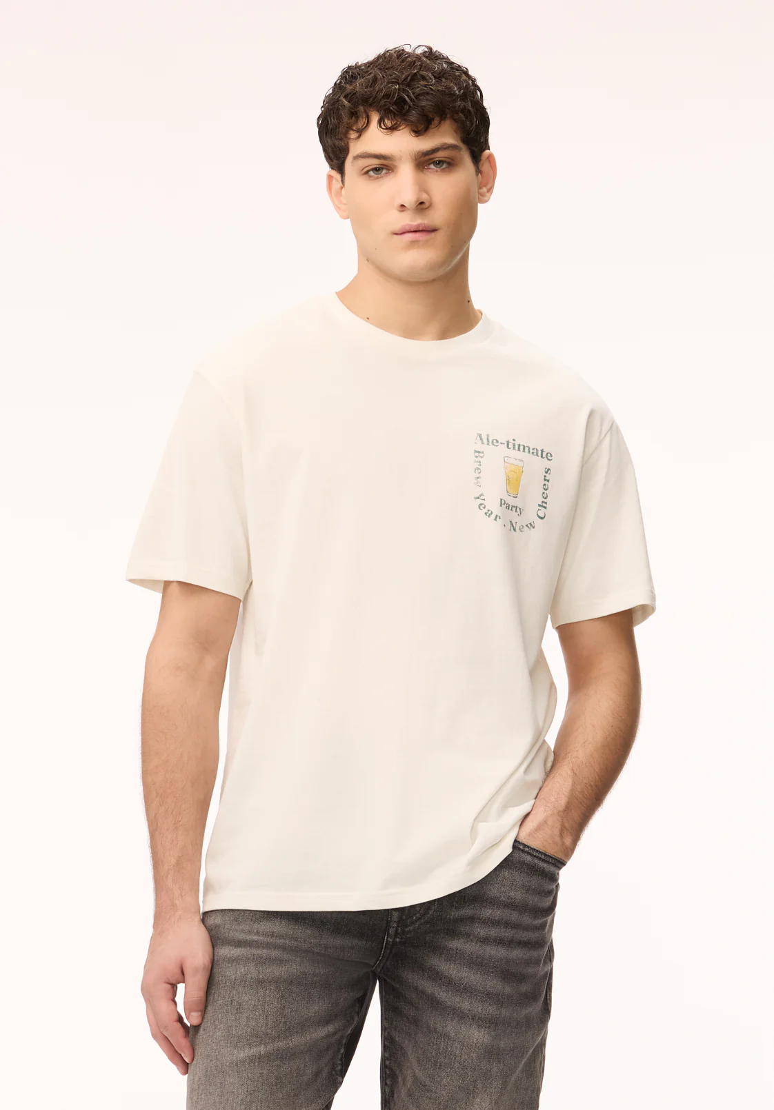 Tebrew Men's Graphic Tee, Milk - BM24818 - Image 4