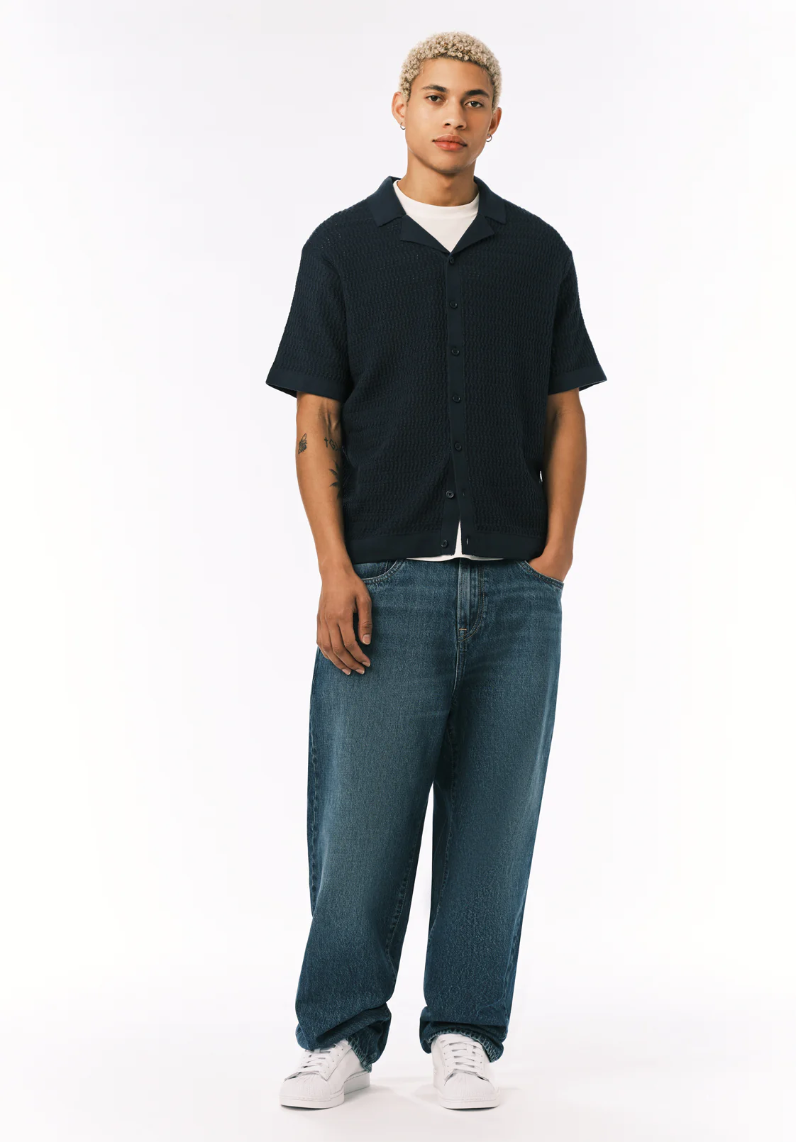 Waldir Men's Short Sleeve Sweater Shirt, Whale - BM24795