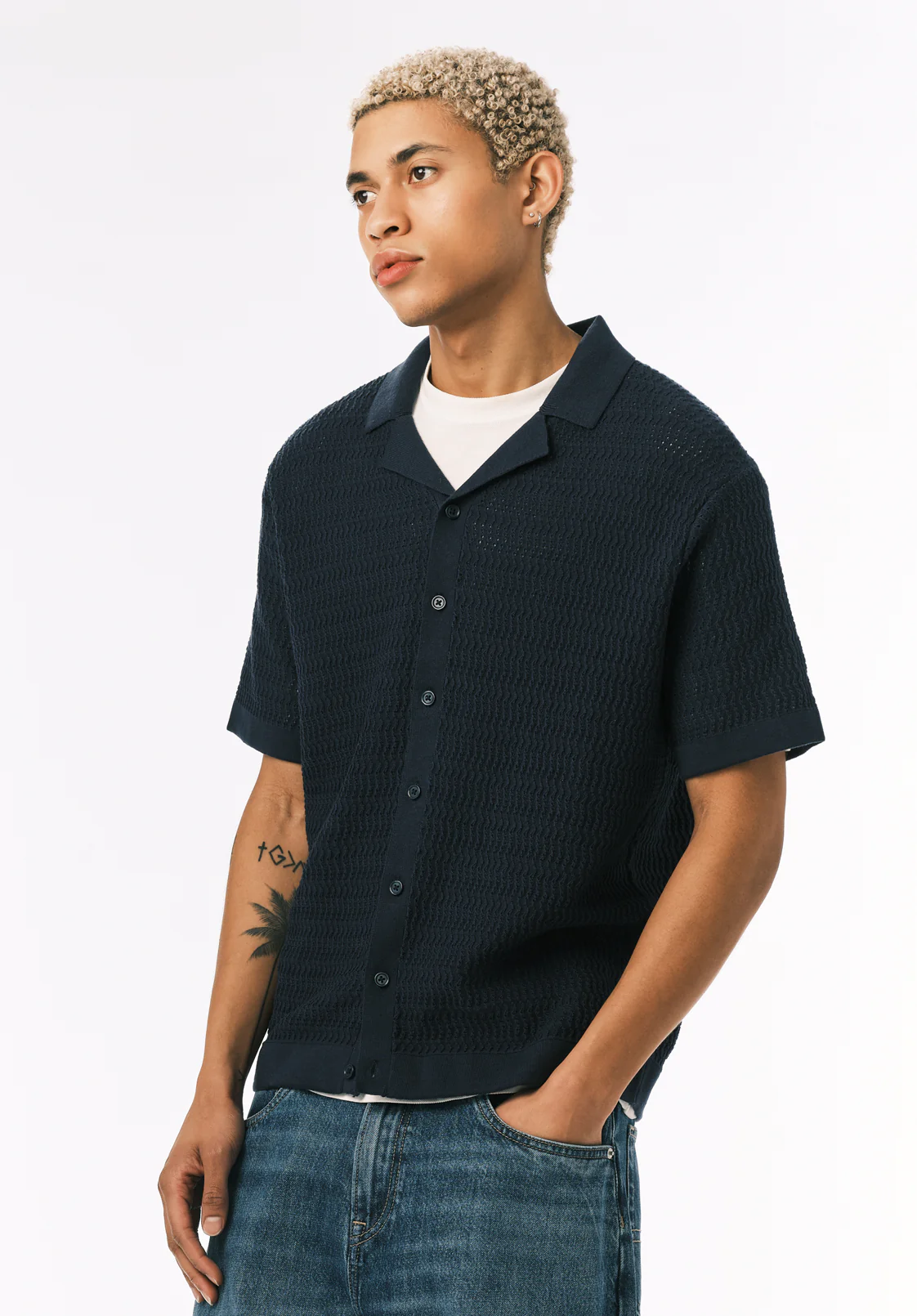 Waldir Men's Short Sleeve Sweater Shirt, Whale - BM24795 - Image 2