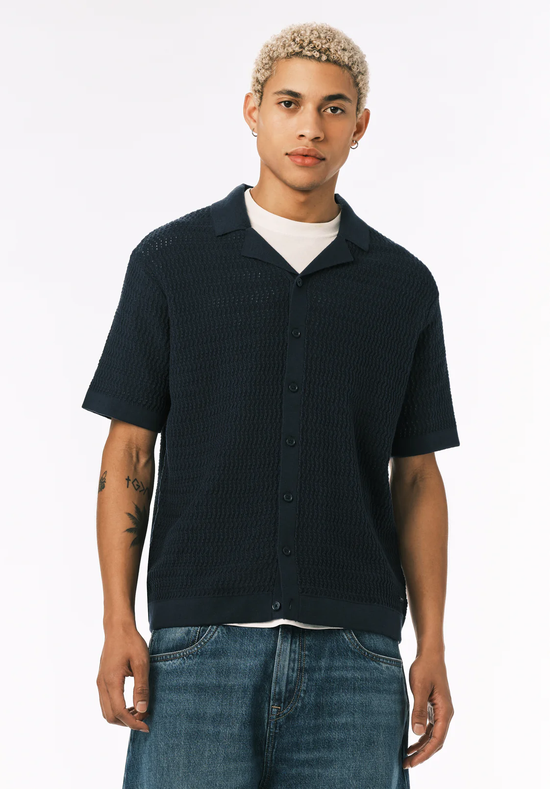Waldir Men's Short Sleeve Sweater Shirt, Whale - BM24795 - Image 3